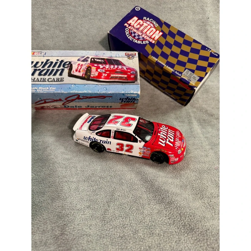 Dale Jarrett 32 White Rain 1998 Ford Taurus 1:24‎ Action Platinum Series Diecast